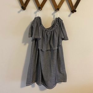 Of the shoulder stripped top
